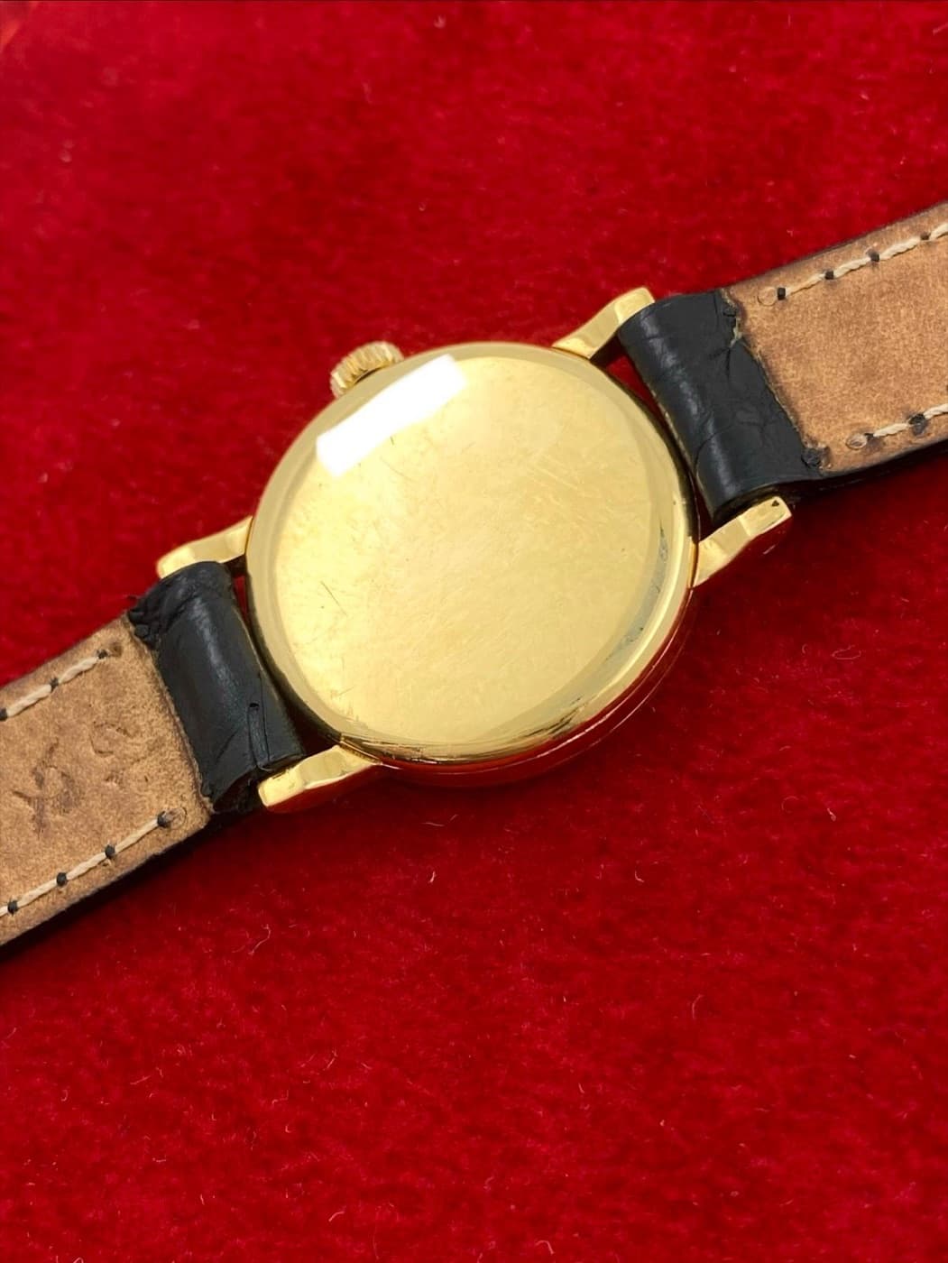 Audemars Piguet Vintage Damenuhr (Gelbgold) – Ansicht 9