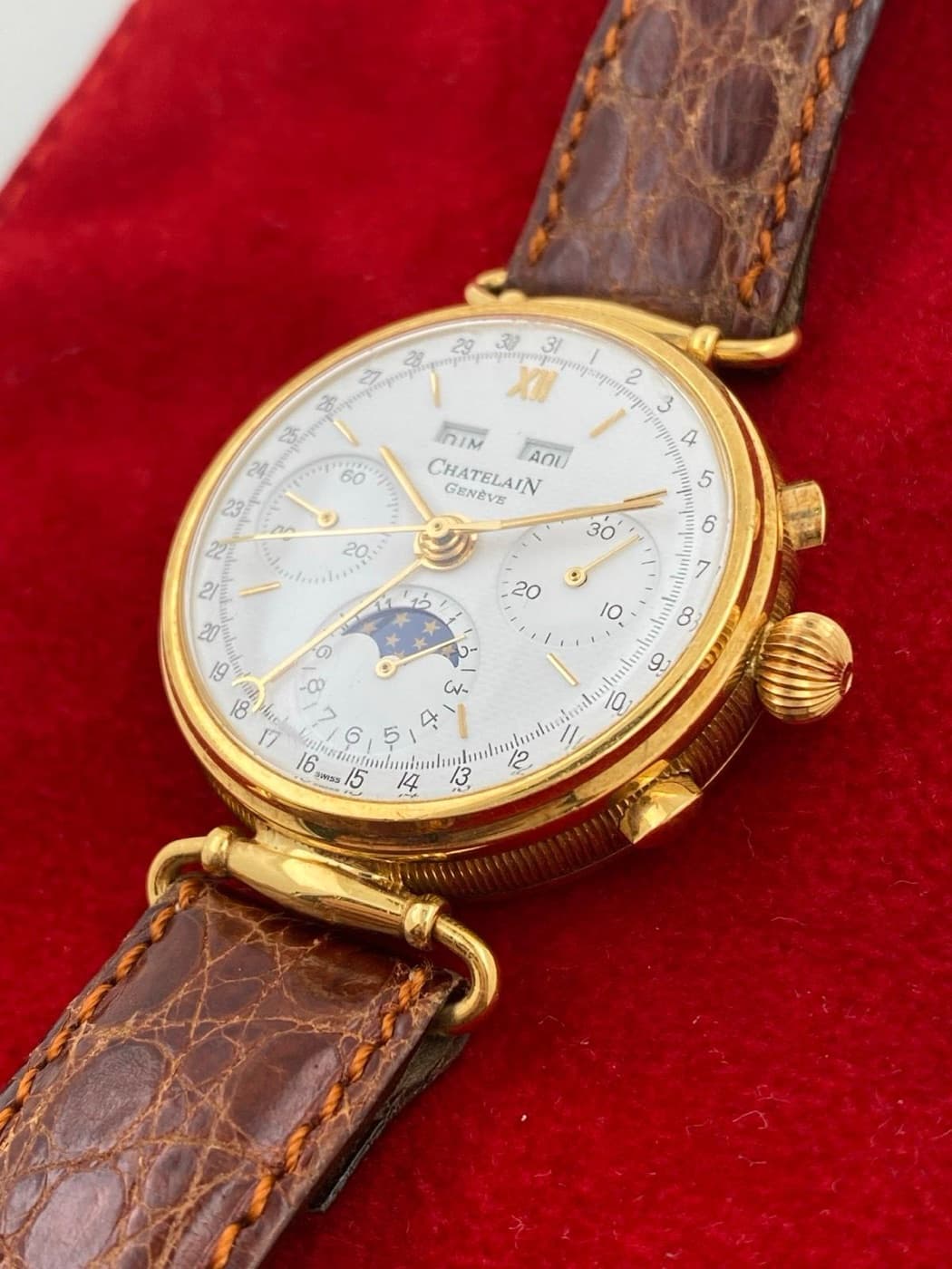 Chatelain Genève Vollkalender-Chronograph mit Mondphase – Ansicht 3