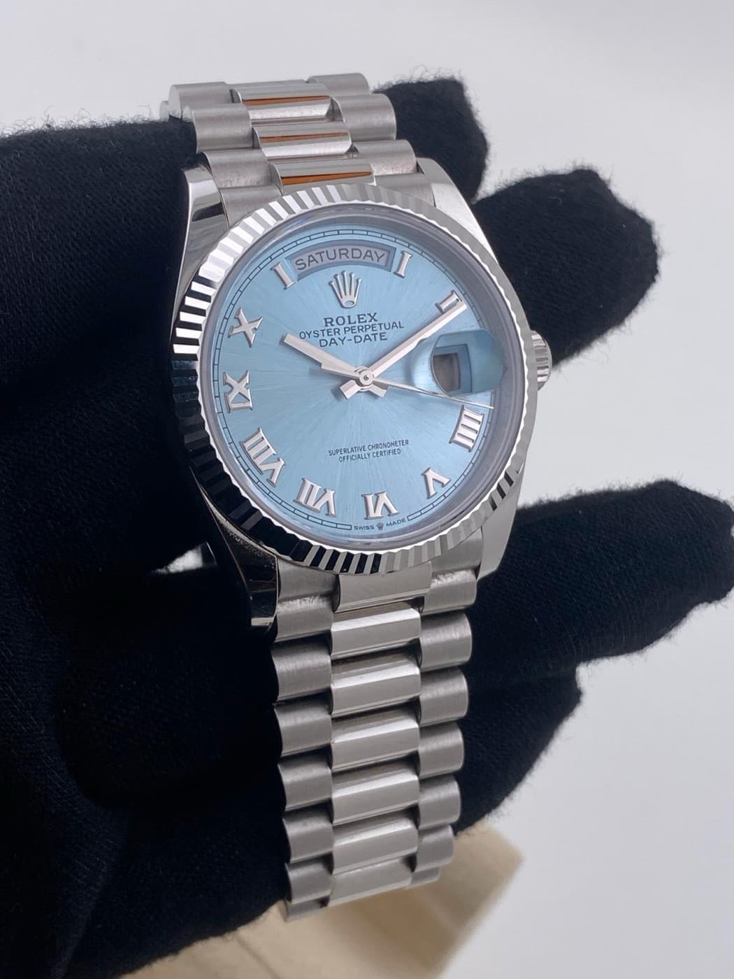 Rolex Day-Date 36 „Ice Blue“ Platin (6/2024) – Ansicht 5